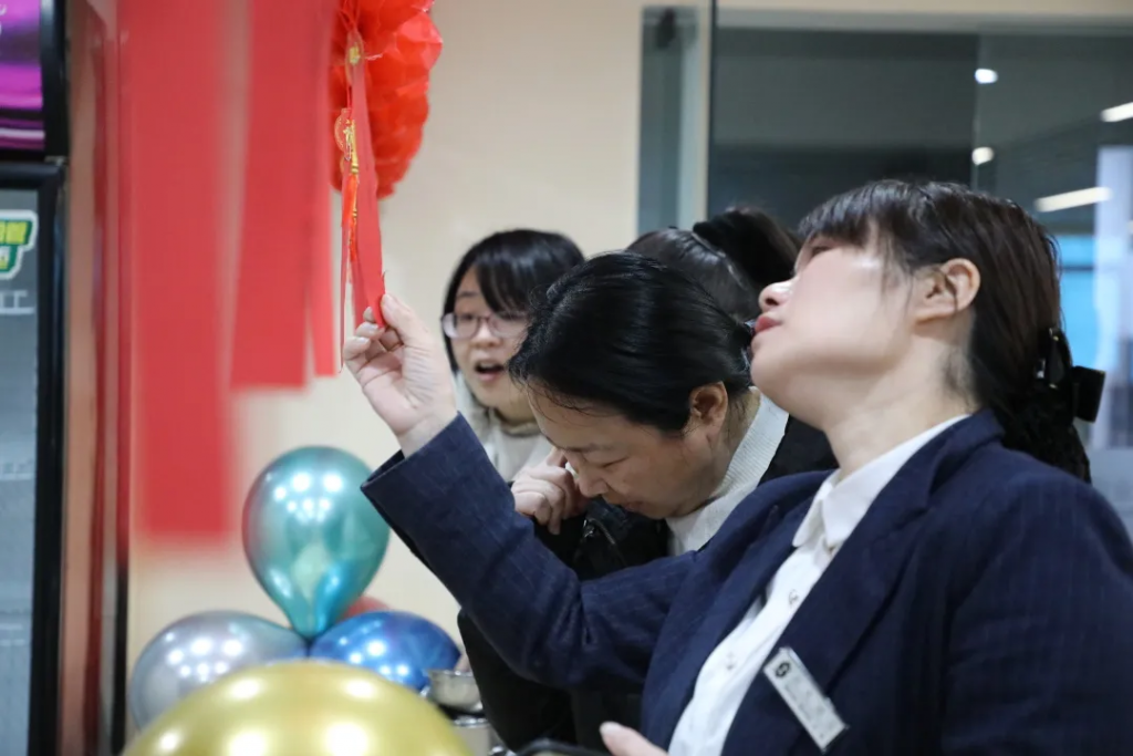 “喜樂團(tuán)圓 濃情元宵”活動扮靚園區(qū)