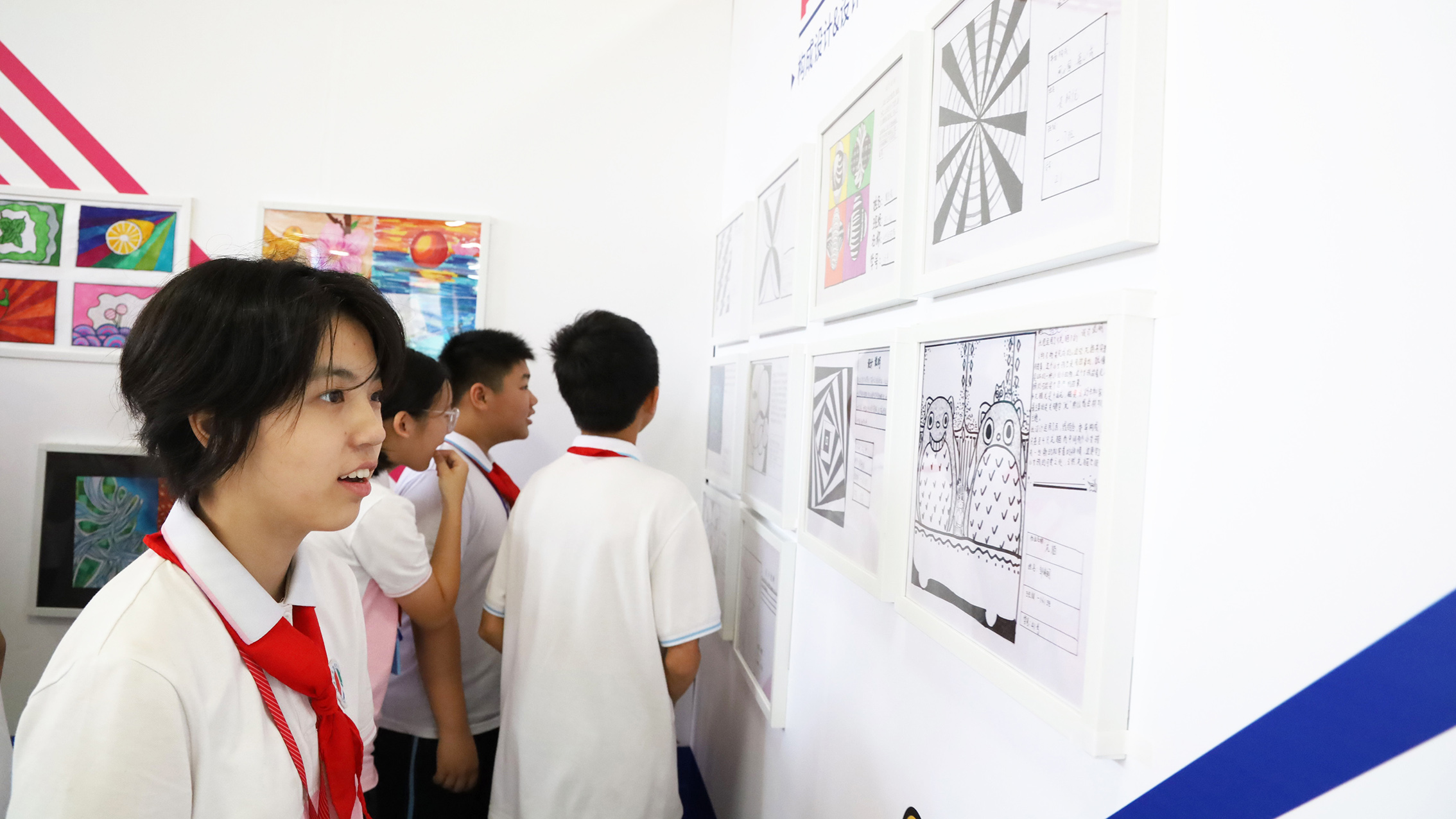 展示設計研學成果！創(chuàng)新設計作品企劃展在君蘭中學掀起熱潮