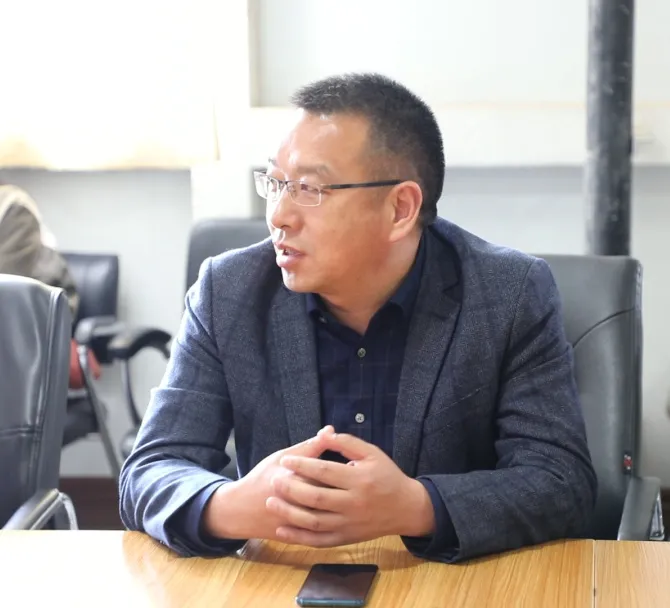 中原工業(yè)設(shè)計城—“前行者輕創(chuàng)匯”沙龍活動走進國家級工業(yè)設(shè)計中心