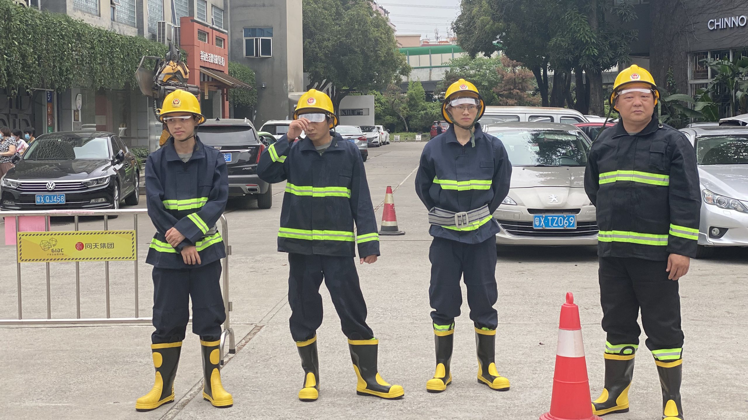 消防常演練、安全記心中，筑牢園區(qū)消防安全防線