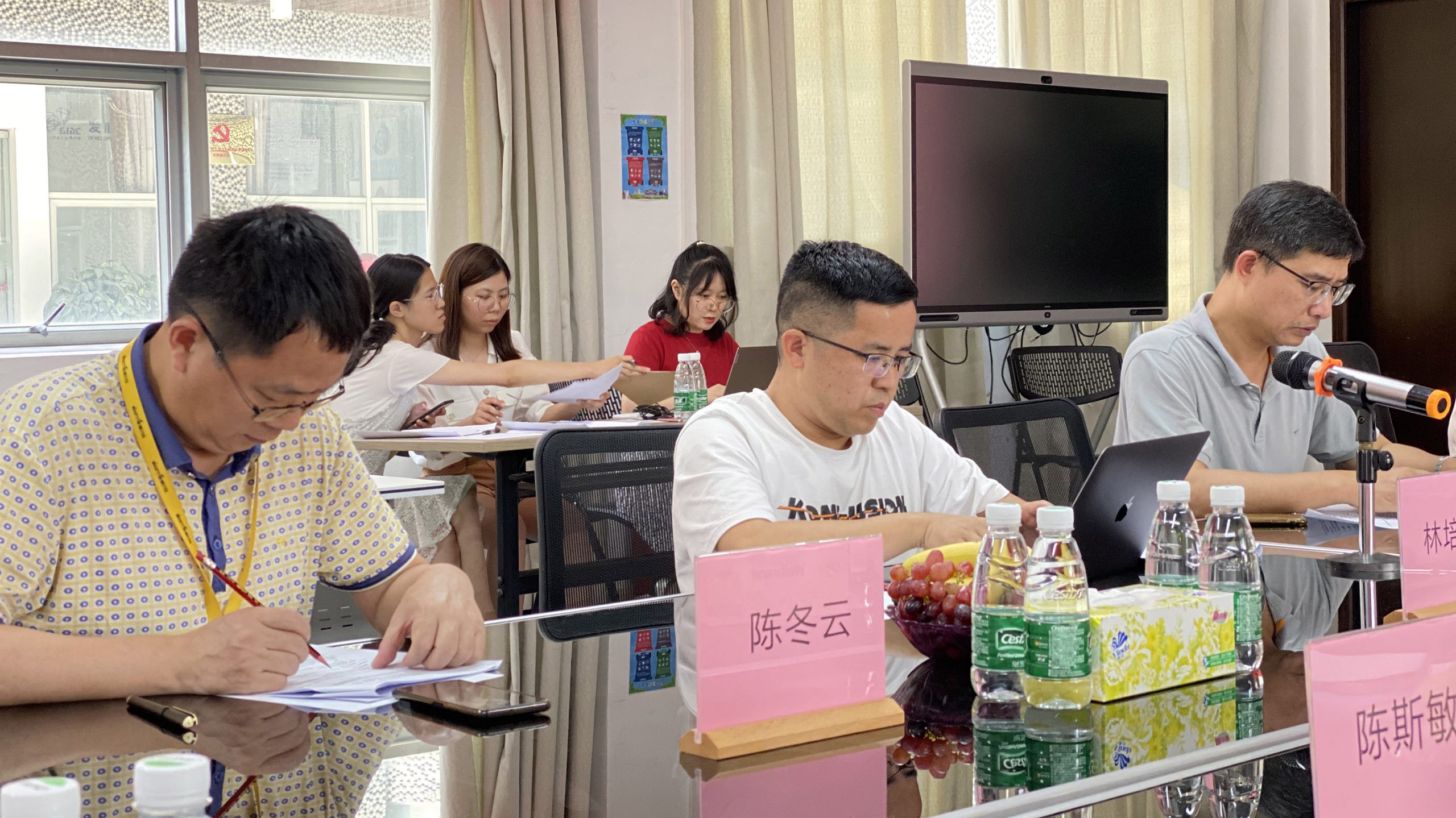 國內(nèi)首份保健按摩產(chǎn)品工效學測評技術(shù)規(guī)范在我城通過專家審定