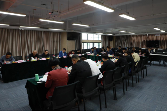 焦作市新的社會階層人士聯(lián)誼會實(shí)踐創(chuàng)新基地觀摩活動在中原工業(yè)設(shè)計(jì)城舉辦