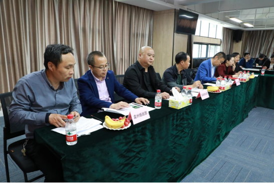 焦作市新的社會階層人士聯(lián)誼會實(shí)踐創(chuàng)新基地觀摩活動在中原工業(yè)設(shè)計(jì)城舉辦