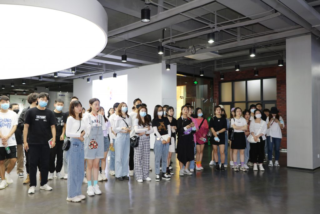 【察研觀設(shè)】山東建筑大學(xué)師生前來濟(jì)南國際創(chuàng)新設(shè)計產(chǎn)業(yè)園研學(xué)考察