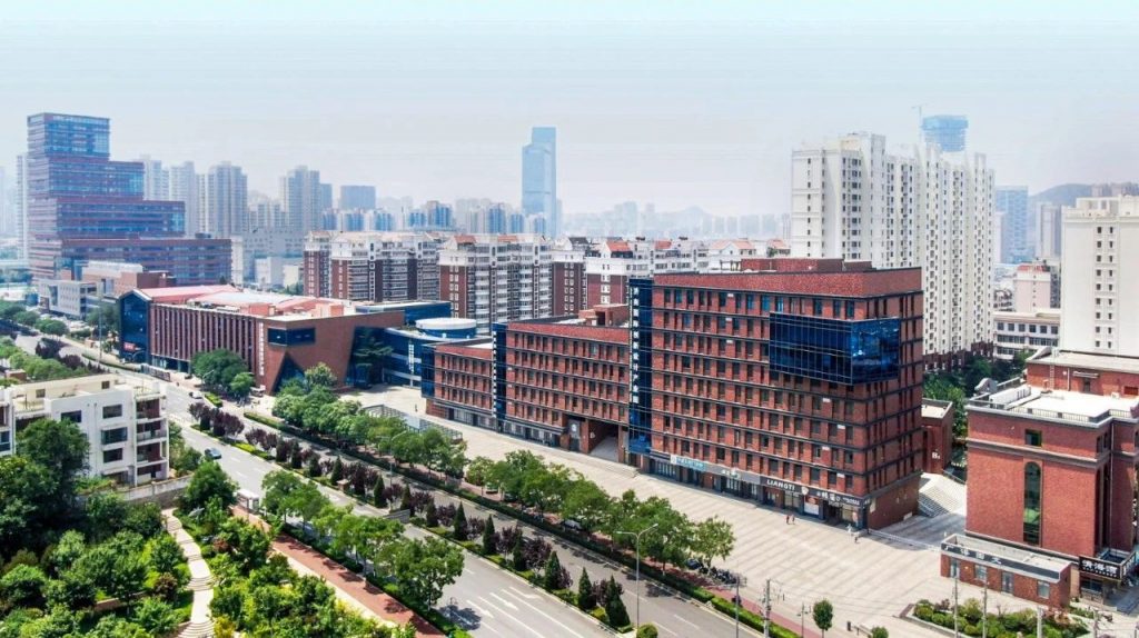 用工業(yè)設(shè)計(jì)賦能城市未來 濟(jì)南國(guó)際創(chuàng)新設(shè)計(jì)產(chǎn)業(yè)園撬動(dòng)一城產(chǎn)業(yè)