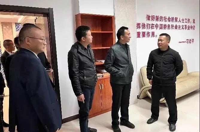 樟樹市、豐城市新階層聯(lián)誼在設計小鎮(zhèn)開展