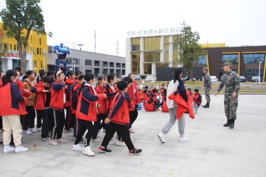 探索科技·智創(chuàng)未來—庵東鎮(zhèn)實(shí)驗(yàn)學(xué)校研學(xué)記