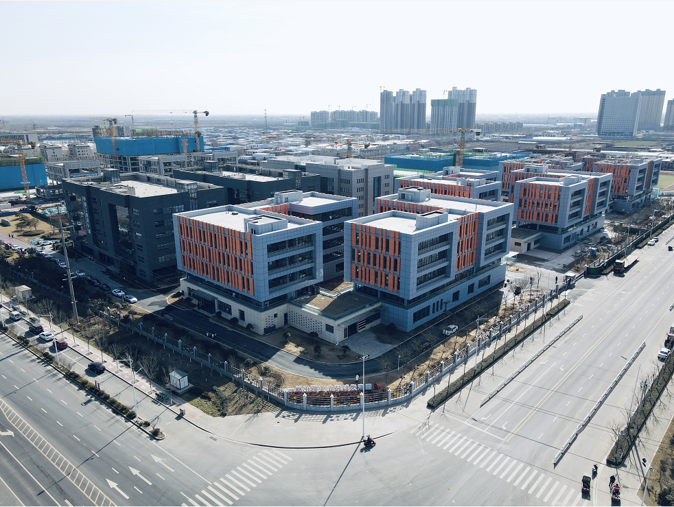 走進(jìn)園區(qū)，感受夏日炎炎里的“理想之城”！