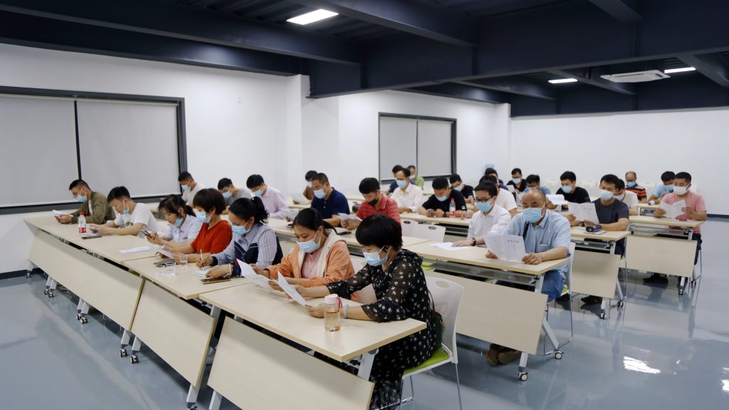 工業(yè)機(jī)器人應(yīng)用工程師開班！設(shè)計城為順德智造培養(yǎng)“種子人才”