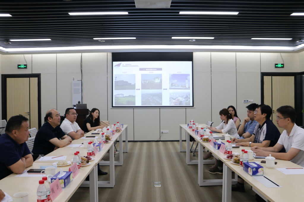 中原工業(yè)設(shè)計(jì)城陪同河南省工信廳副廳長(zhǎng)郝敬紅一行前往深圳大灣區(qū)進(jìn)行參觀考察