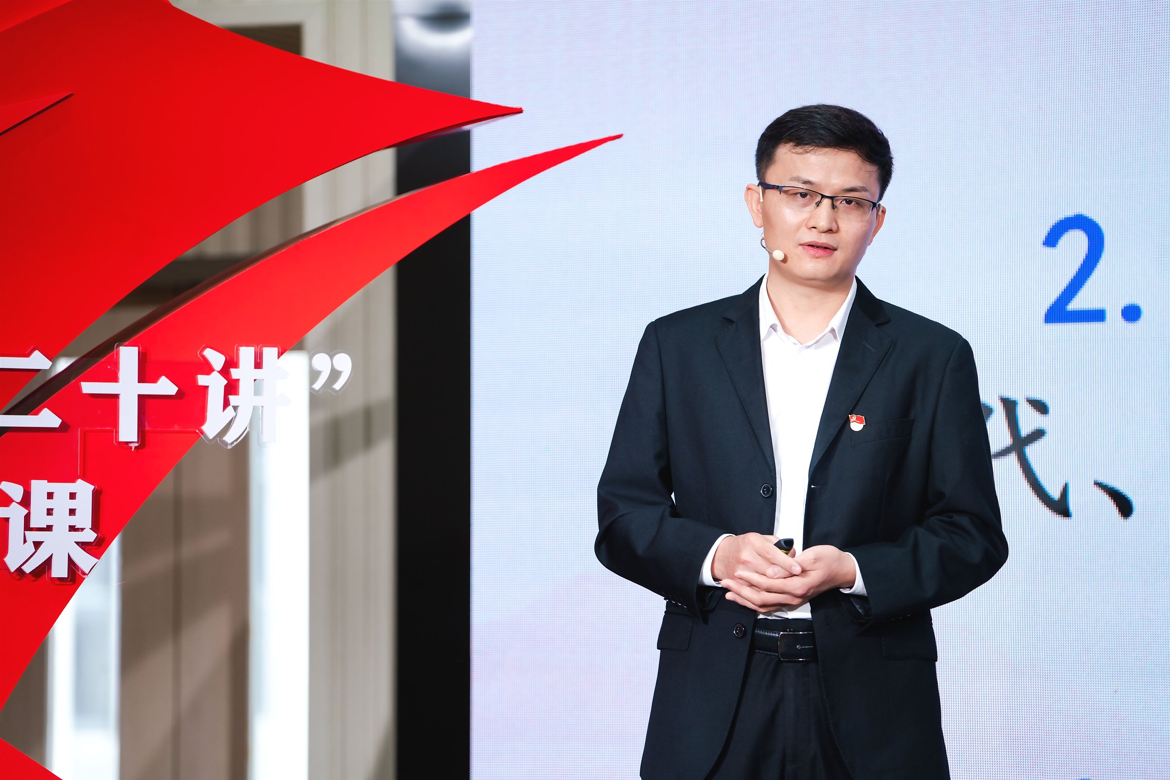 全媒體黨課走進設(shè)計城 推進黨的二十大精神落地生根