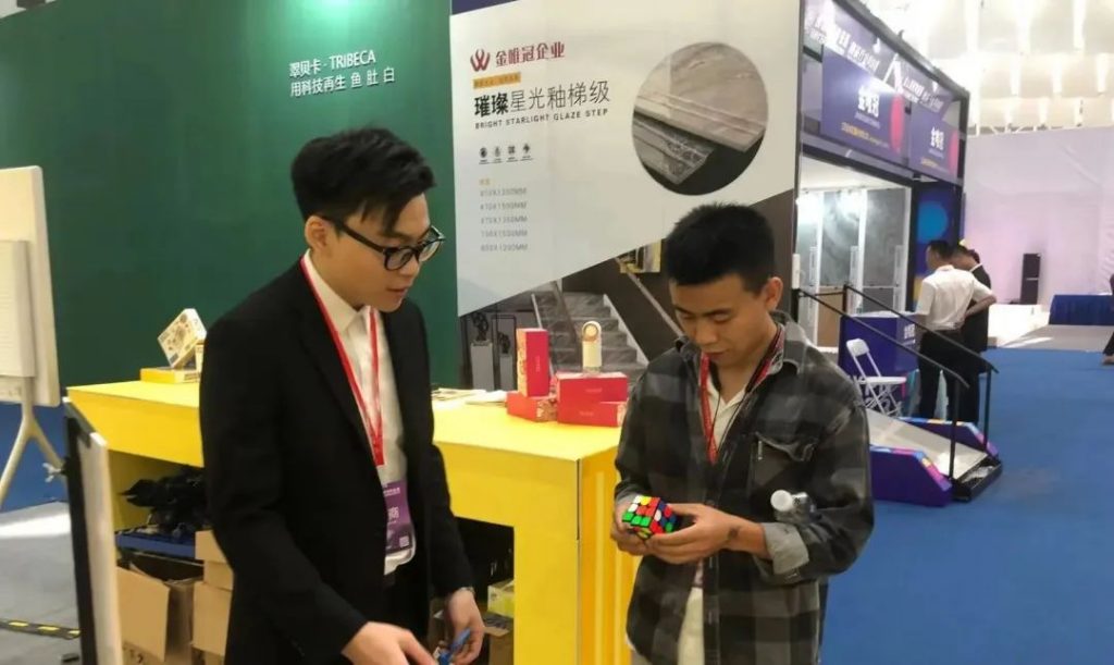 一起“箱”遇設(shè)計！設(shè)計城產(chǎn)品亮相佛山潭州陶瓷展