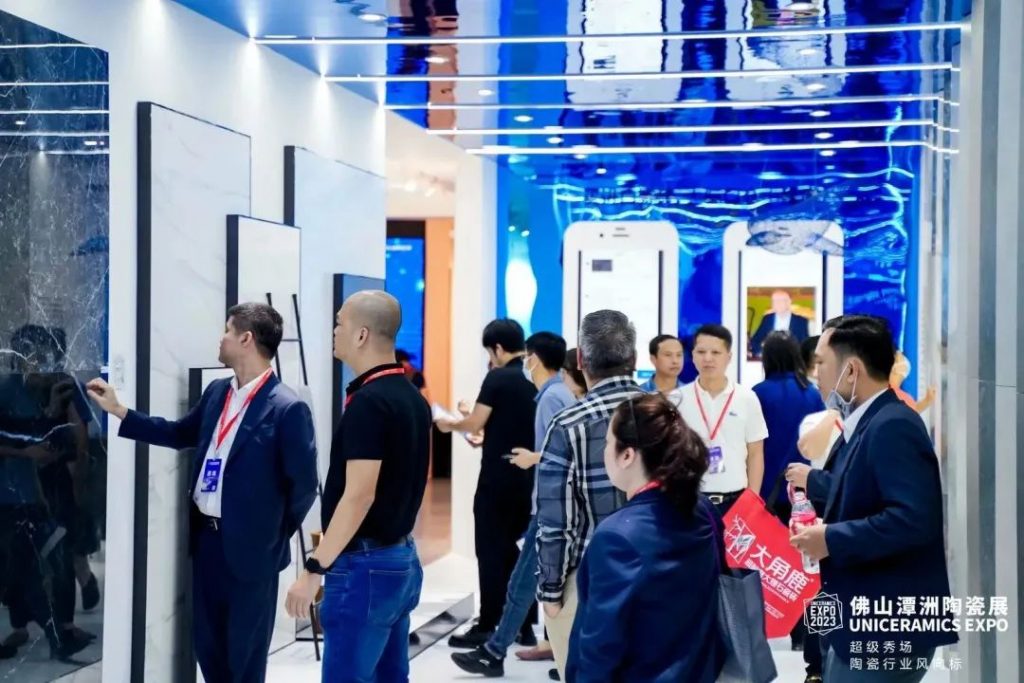 一起“箱”遇設(shè)計！設(shè)計城產(chǎn)品亮相佛山潭州陶瓷展