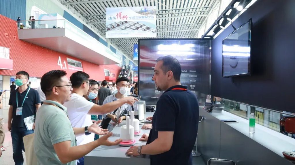 全球客商云集！設(shè)計(jì)城企業(yè)出征廣交會(huì)實(shí)力“吸睛”