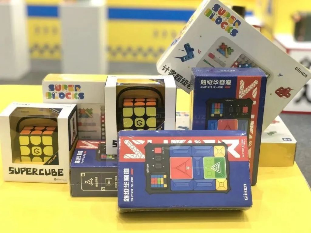 一起“箱”遇設(shè)計！設(shè)計城產(chǎn)品亮相佛山潭州陶瓷展