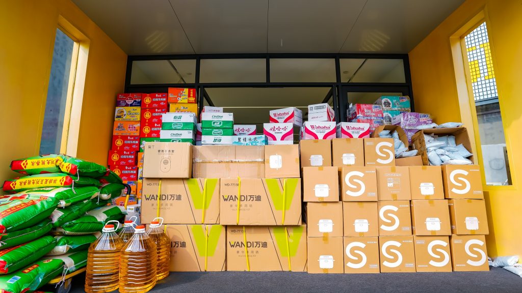 風雨同舟，守望相助，廣東工業(yè)設計城企業(yè)捐贈物資助力防汛救災