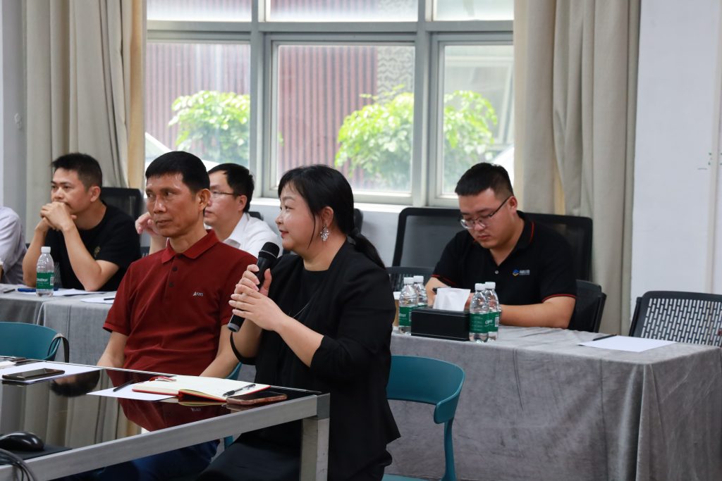 深佛企業(yè)代表共議“設計+科技”合作 加快形成新質(zhì)生產(chǎn)力